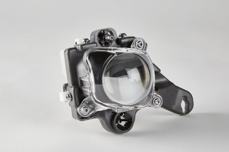 HELLA GETS INNOVATIVE WORLD HEADLAMP FOR GLOBAL PREMIUM MANUFACTURER ON THE ROAD